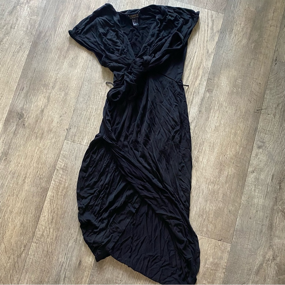 Forever 21 Chic Black Tie-Front Maxi Dress – Flowy, Lightweight & Flattering Fit